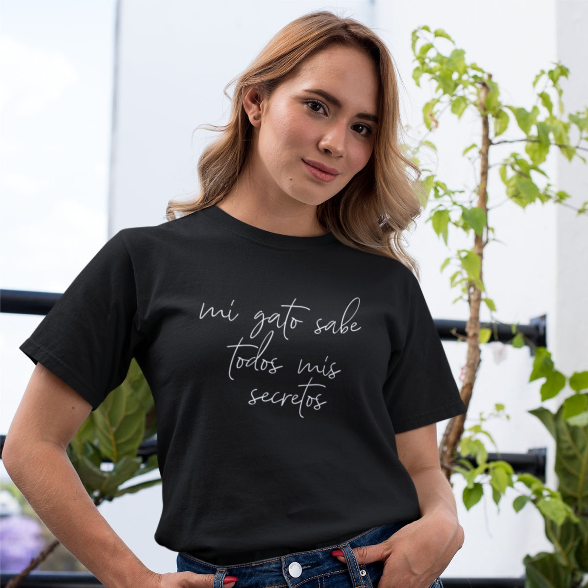 Čierne UNISEX tričko „Mi gato sabe“