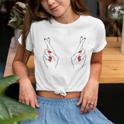 Weißes T-Shirt Finger